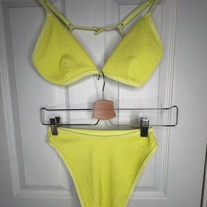 GOOD AMERICAN Twist Bikini Set